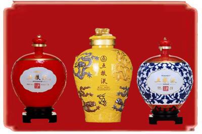 九江市彭泽烟酒回收五粮液各种摆件.jpg